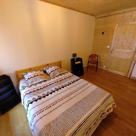 Le Chalet Parthenay Bagian luar foto