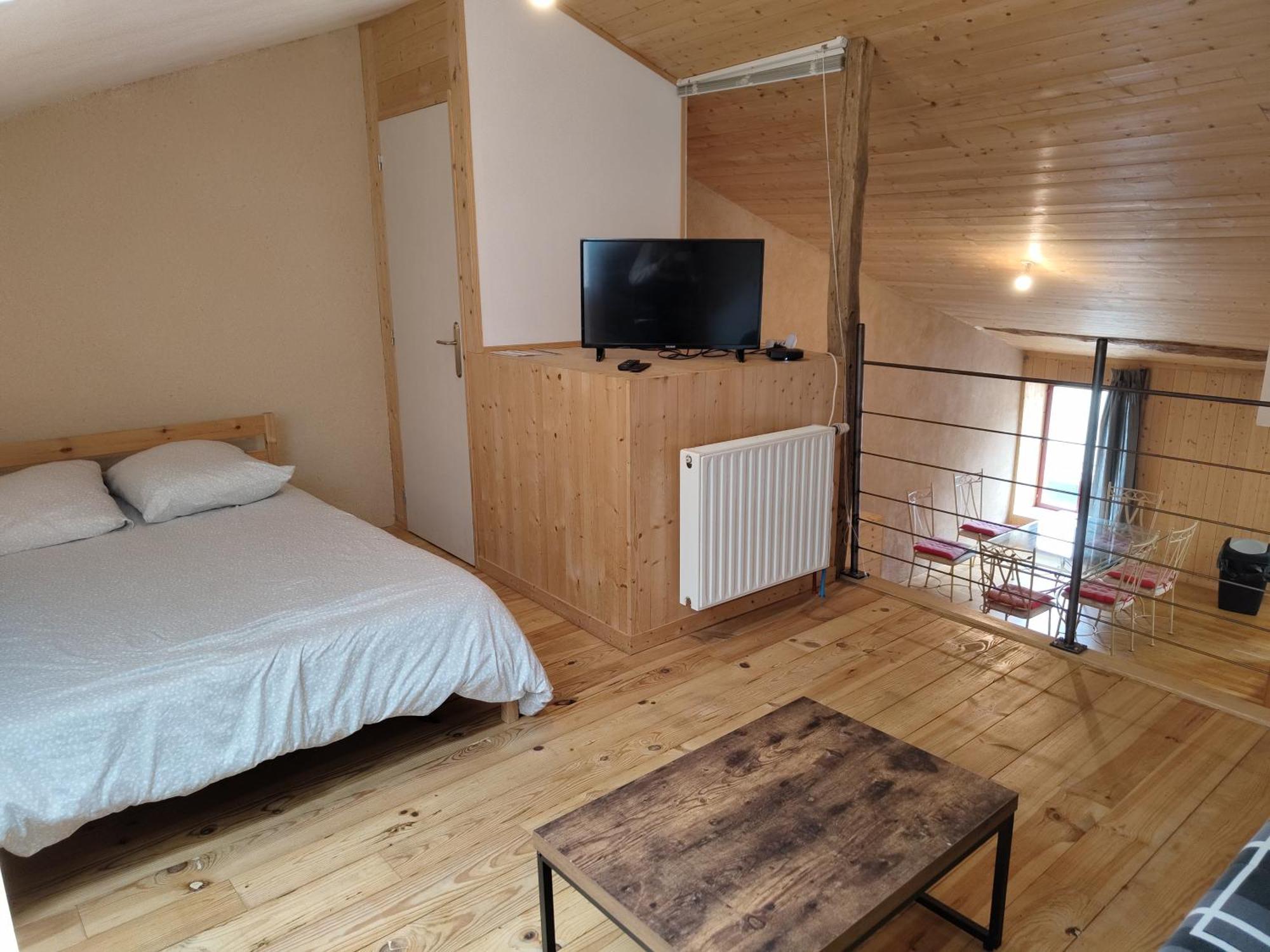 Le Chalet Parthenay Bagian luar foto