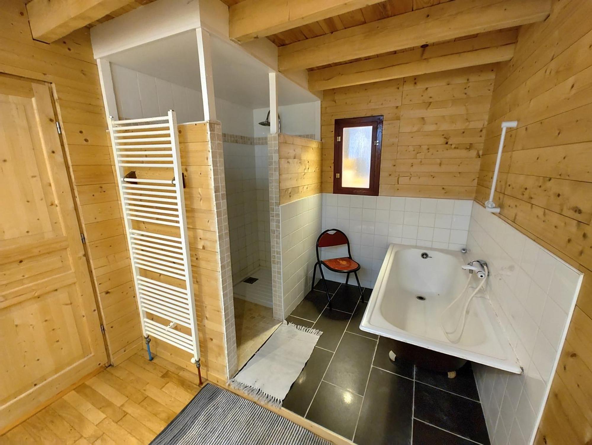 Le Chalet Parthenay Bagian luar foto